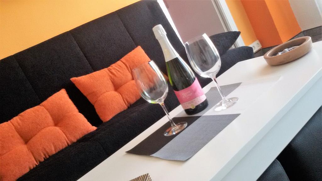 Apartamento El Mirlo Blanco Villena Esterno foto